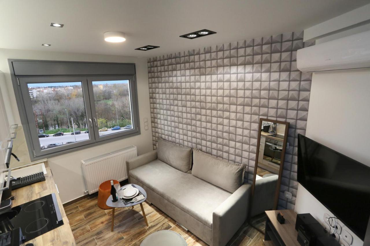 La Larissa Luxury Apartments Dafne 外观 照片