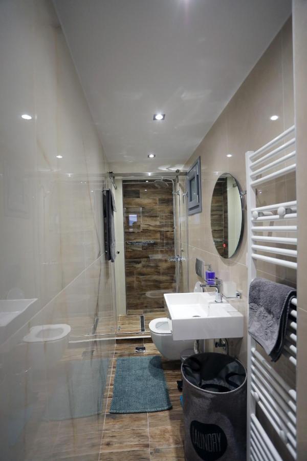 La Larissa Luxury Apartments Dafne 外观 照片